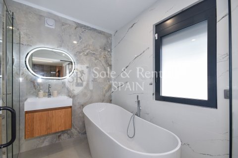 9 bedrooms house for sale in Lloret de Mar, Girona, Catalonia, Spain № 6695 - photo 9