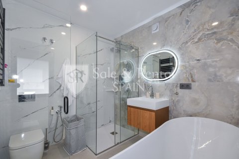 9 bedrooms house for sale in Lloret de Mar, Girona, Catalonia, Spain № 6695 - photo 10