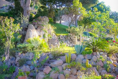 4 bedrooms house for sale in Lloret de Mar, Girona, Catalonia, Spain № 6674 - photo 21