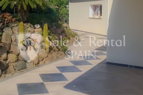 4 bedrooms house for sale in Lloret de Mar, Girona, Catalonia, Spain № 6674 - photo 6