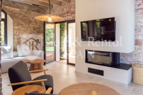 9 bedrooms house for sale in Santa Cristina d'Aro, Girona, Catalonia, Spain № 6673 - photo 6