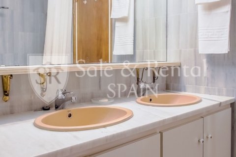 4 bedrooms house for sale in Blanes, Girona, Catalonia, Spain № 6675 - photo 17