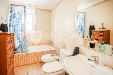 4 bedrooms house for sale in Sant Feliu de Guixols, Girona, Catalonia, Spain № 6676 - photo 12