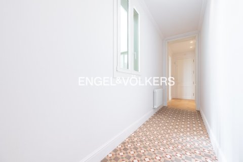 Купить квартиру в Старый город, Барселона, Испания с 2 спальни, 159м², № 2642 - фото 23