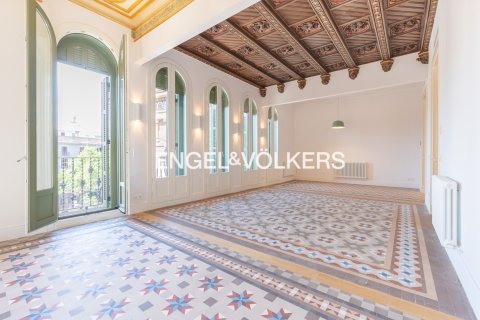 Купить квартиру в Старый город, Барселона, Испания с 2 спальни, 159м², № 2642 - фото 7