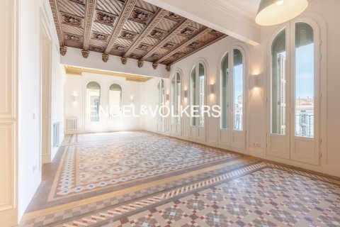 Купить квартиру в Старый город, Барселона, Испания с 2 спальни, 159м², № 2642 - фото 8