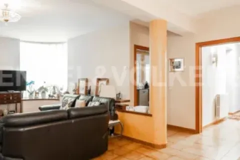 Купить дом в Ллинарс-дель-Вальес, Испания с 6 спален, 520м², № 2640 - фото 4