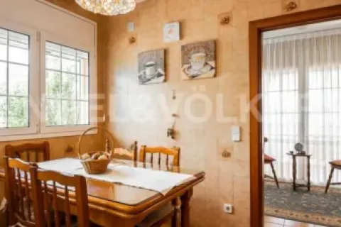 Купить дом в Ллинарс-дель-Вальес, Испания с 6 спален, 520м², № 2640 - фото 11