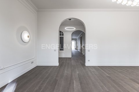 Купить квартиру в Эшампле, Испания с 4 спальни, 200м², № 2641 - фото 15