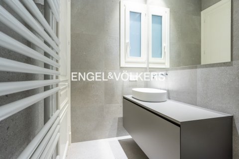 Купить квартиру в Старый город, Барселона, Испания с 2 спальни, 163м², № 2644 - фото 13