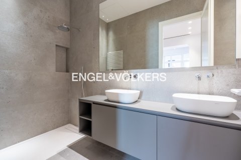 Купить квартиру в Старый город, Барселона, Испания с 2 спальни, 163м², № 2644 - фото 30