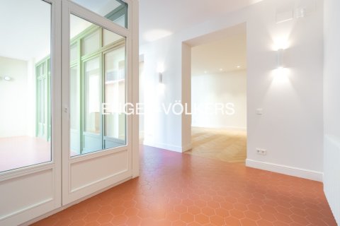 Купить квартиру в Старый город, Барселона, Испания с 2 спальни, 163м², № 2644 - фото 19