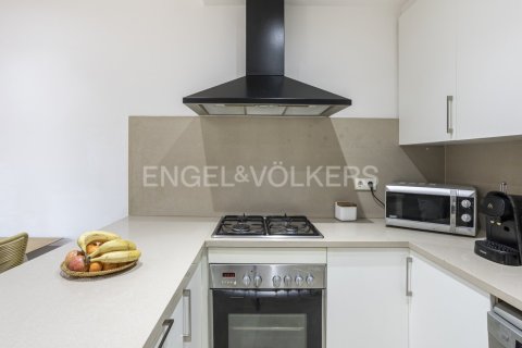 Купить квартиру в Сан-Марти, Барселона, Испания с 2 спальни, 81м², № 2646 - фото 9