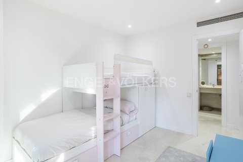 Купить квартиру в Сан-Марти, Барселона, Испания с 2 спальни, 81м², № 2646 - фото 19