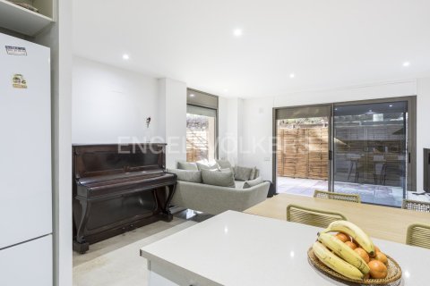 Купить квартиру в Сан-Марти, Барселона, Испания с 2 спальни, 81м², № 2646 - фото 7