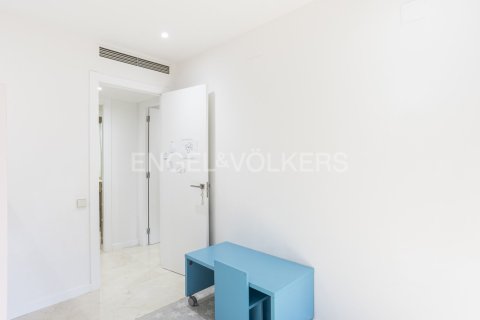 Купить квартиру в Сан-Марти, Барселона, Испания с 2 спальни, 81м², № 2646 - фото 20