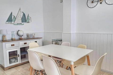 Купить квартиру в Сант Антони де Калонже, Испания с 4 комнаты, № 1656 - фото 5