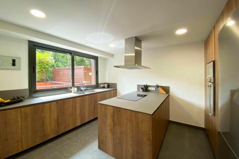 Купить таунхаус в Бегур, Испания с 5 комнат, № 1658 - фото 4