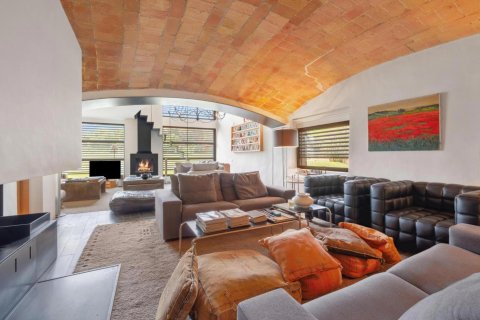 Купить дом в Фораллак, Испания с 9 комнат, № 1661 - фото 10