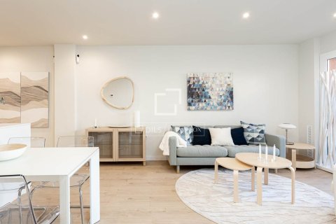 3 bedrooms apartment for sale in Barcelona, Catalonia, Spain № 6377 - photo 3