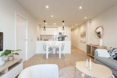 3 bedrooms apartment for sale in Barcelona, Catalonia, Spain № 6377 - photo 2