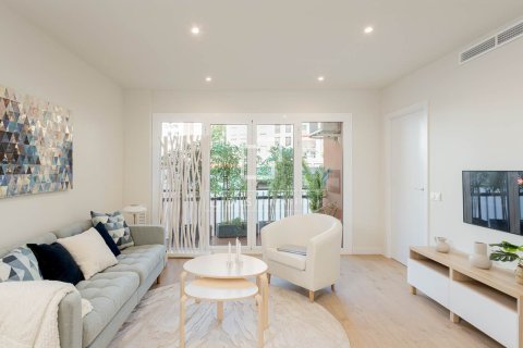 3 bedrooms apartment for sale in Barcelona, Catalonia, Spain № 6377