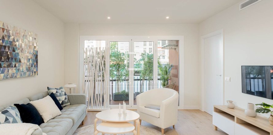 3 bedrooms apartment for sale in Barcelona, Catalonia, Spain № 6377