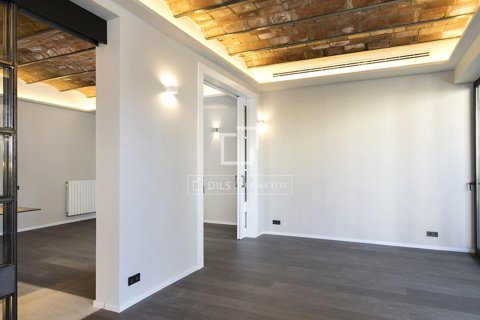 3 bedrooms apartment for sale in Barcelona, Catalonia, Spain № 6381 - photo 6
