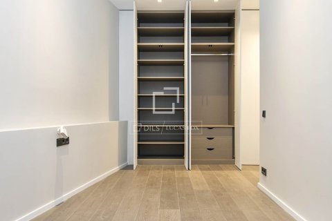 3 bedrooms apartment for sale in Barcelona, Catalonia, Spain № 6381 - photo 18