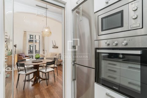 2 bedrooms apartment for sale in Barcelona, Catalonia, Spain № 6375 - photo 11