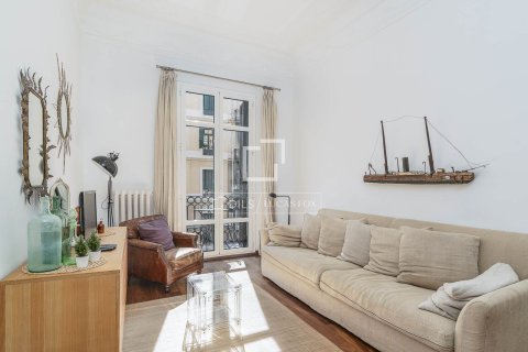 2 bedrooms apartment for sale in Barcelona, Catalonia, Spain № 6375 - photo 3