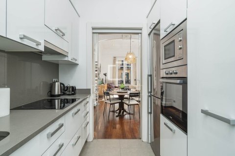 2 bedrooms apartment for sale in Barcelona, Catalonia, Spain № 6375 - photo 8