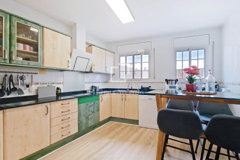 4 bedrooms villa for sale in Vilanova i la Geltru, Barcelona, Catalonia, Spain № 6376 - photo 3