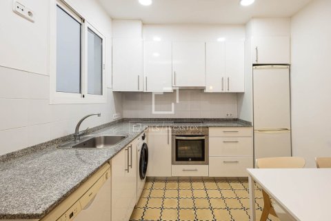 2 bedrooms apartment for sale in Barcelona, Catalonia, Spain № 6380 - photo 6