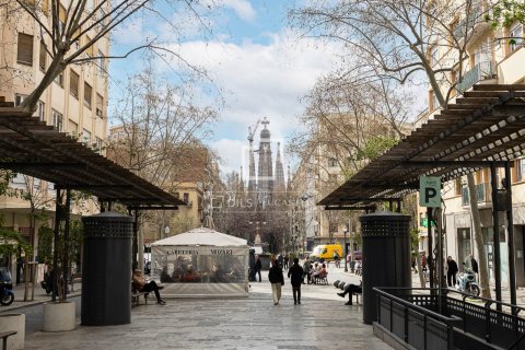 2 bedrooms apartment for sale in Barcelona, Catalonia, Spain № 6380 - photo 30