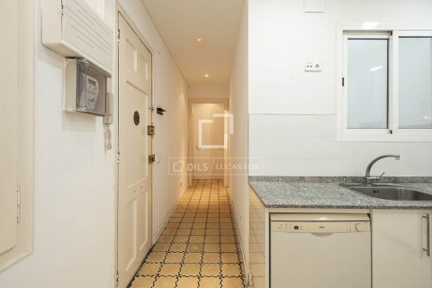 2 bedrooms apartment for sale in Barcelona, Catalonia, Spain № 6380 - photo 11