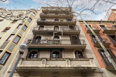 2 bedrooms apartment for sale in Barcelona, Catalonia, Spain № 6380 - photo 27