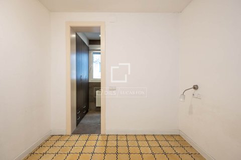 2 bedrooms apartment for sale in Barcelona, Catalonia, Spain № 6380 - photo 16