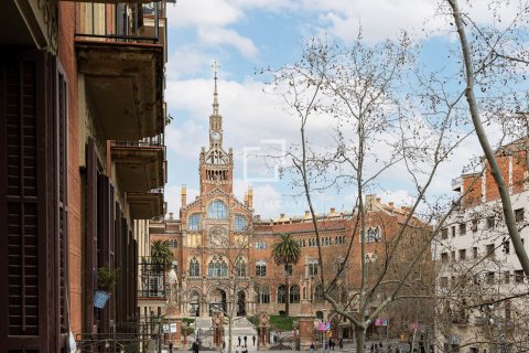 2 bedrooms apartment for sale in Barcelona, Catalonia, Spain № 6380 - photo 2