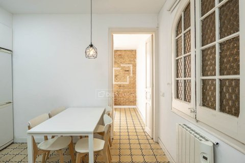 2 bedrooms apartment for sale in Barcelona, Catalonia, Spain № 6380 - photo 10