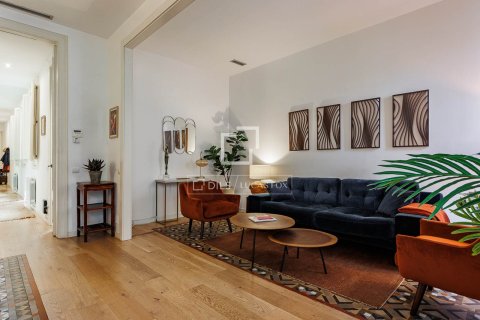 Купить квартиру в Барселона, Испания с 2 спальни, 105м², № 6379 - фото 5