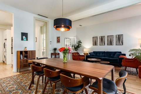 2 bedrooms apartment for sale in Barcelona, Catalonia, Spain № 6379