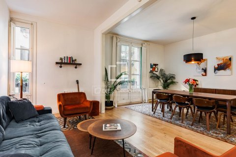 Купить квартиру в Барселона, Испания с 2 спальни, 105м², № 6379 - фото 3