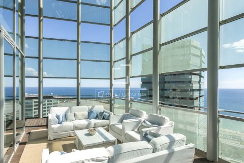2 chambres penthouse à vendre à Barcelona, Catalonia, Spain № 3934 - photo 3