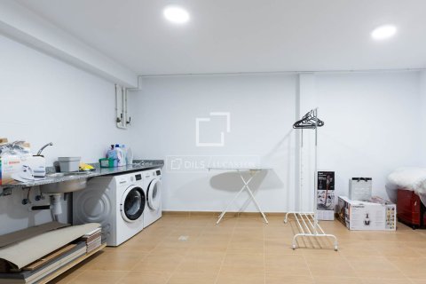 5 chambres villa à vendre à Vilassar de Dalt, Barcelona, Catalonia, Spain № 3933 - photo 27