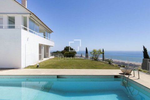 6 chambres villa à vendre à Castelldefels, Barcelona, Catalonia, Spain № 3929 - photo 3