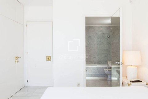 6 chambres villa à vendre à Castelldefels, Barcelona, Catalonia, Spain № 3929 - photo 12