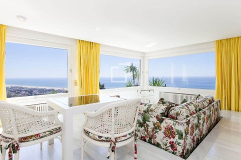 6 chambres villa à vendre à Castelldefels, Barcelona, Catalonia, Spain № 3929 - photo 6