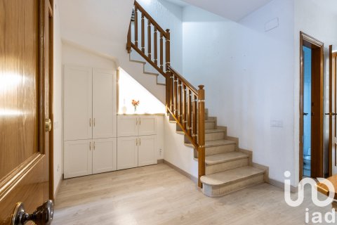 Купить дом в Сабадель, Испания с 4 спальни, 265м², № 4816 - фото 2