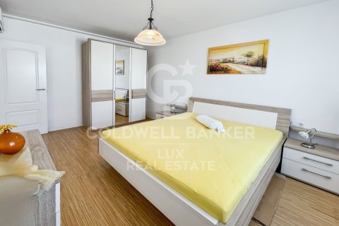 4 bedrooms villa for sale in Empuriabrava, Girona, Catalonia, Spain № 5805 - photo 11